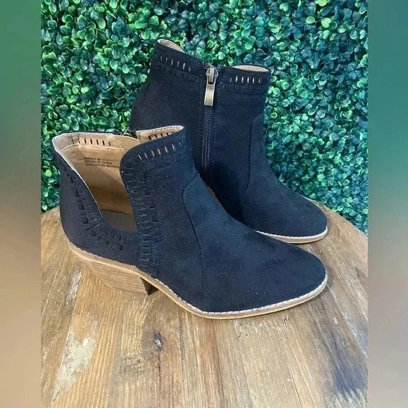 Corkys Black Suede Bootie - Size 6 New - Picture 2 of 6